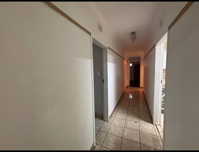 4 BEDROOM HOUSE FOR SALE IN VANDERBIJLPARK CE 2